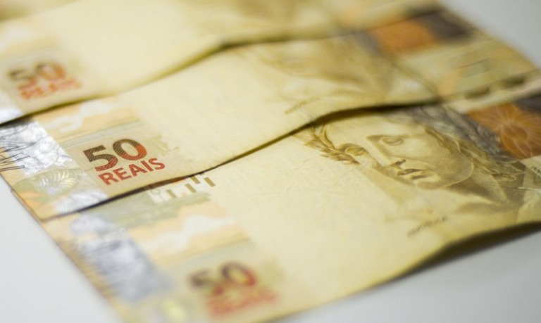 Caixa paga auxílio emergencial a 5,4 milhões de beneficiários nesta sexta