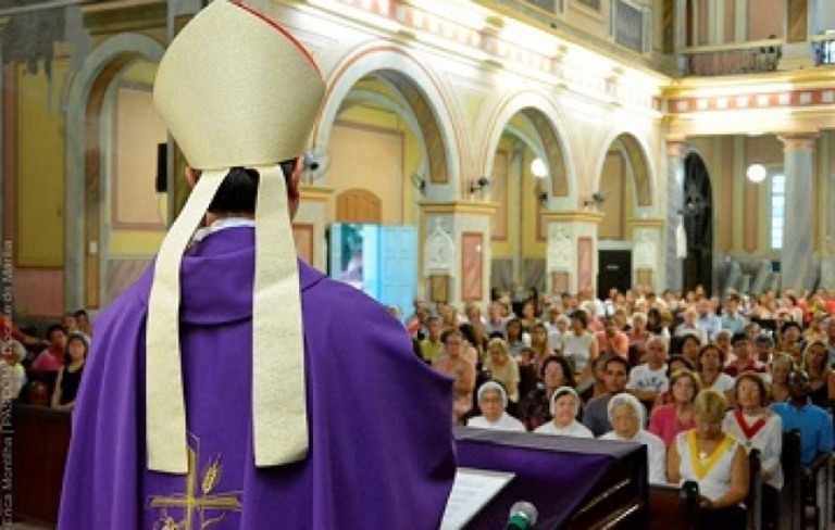 Bispo suspende missas, batismo, matrimônios e celebrações da Semana Santa
