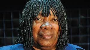 Milton Nascimento fica internado em observação