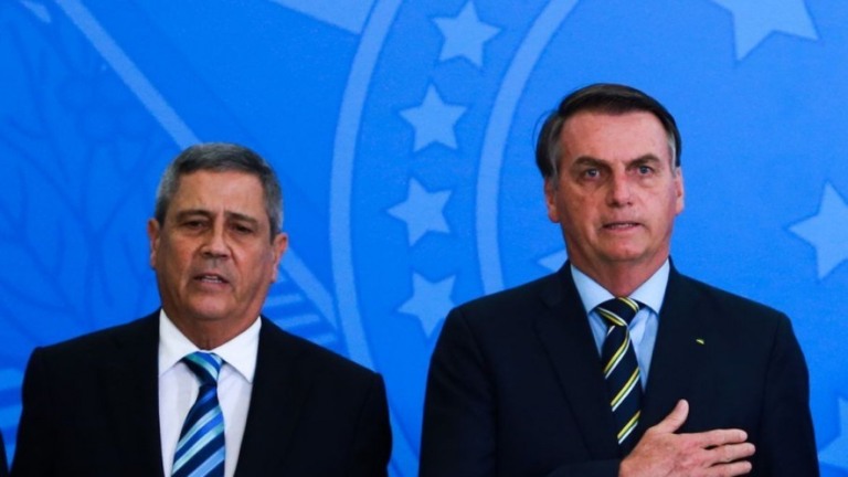 Bolsonaro volta a levantar dúvidas sobre sistema eleitoral