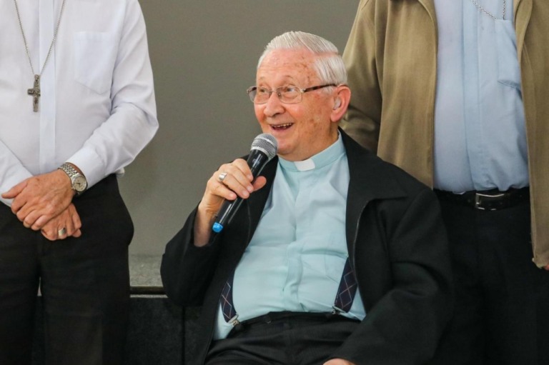 Dom Osvaldo deixa UTI Covid em Marília e mostra boa reação a tratamento