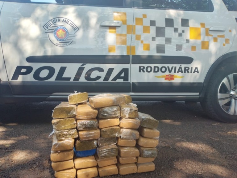 Rota Caipira - Nova apreensão descobre 60 tijolos de maconha em Assis