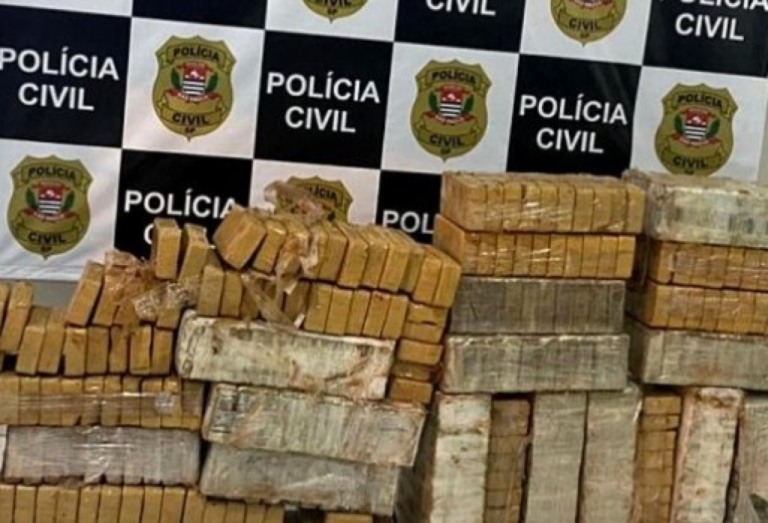 Joias, documentos, dinheiro - Veja detalhes da prisão de mariliense com 400kg de drogas