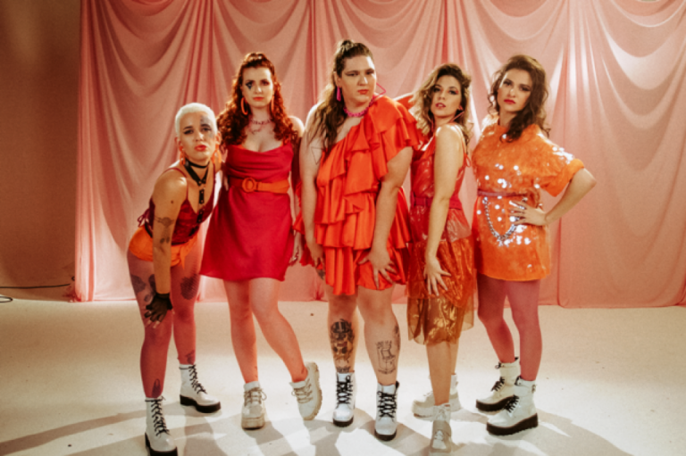 Banda de Marília produz na crise e lança single e clipe sobre autoestima e aceitação