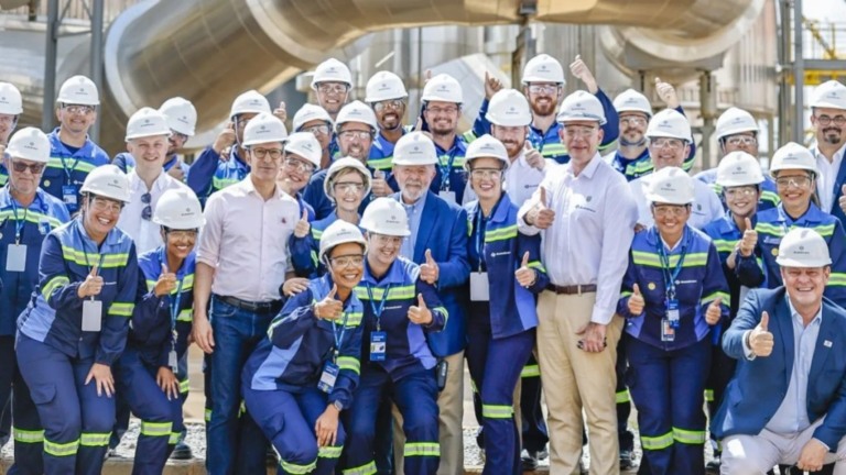 Reprodução/Ricardo Stuckert/PR Presidente Luiz Inácio Lula da Silva durante visita à área industrial do Complexo Mineroindustrial de Serra do Salitre