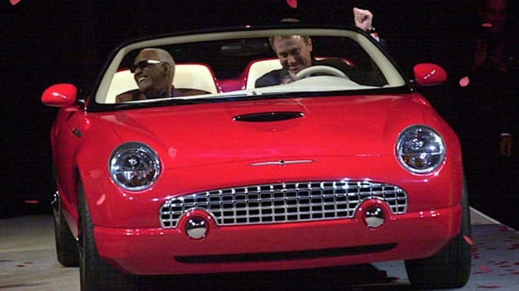 A história de Ray Charles com o Ford Thunderbird no Salão de Detroit