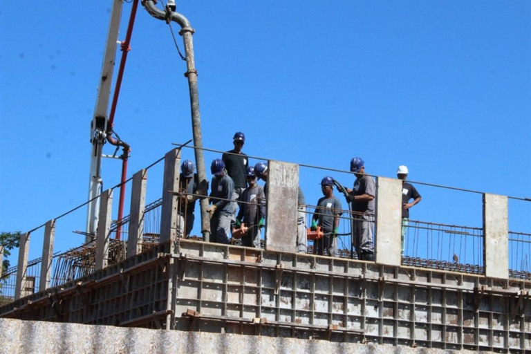 Obra de radioterapia na Santa Casa recebe vistoria: 37% concluída
