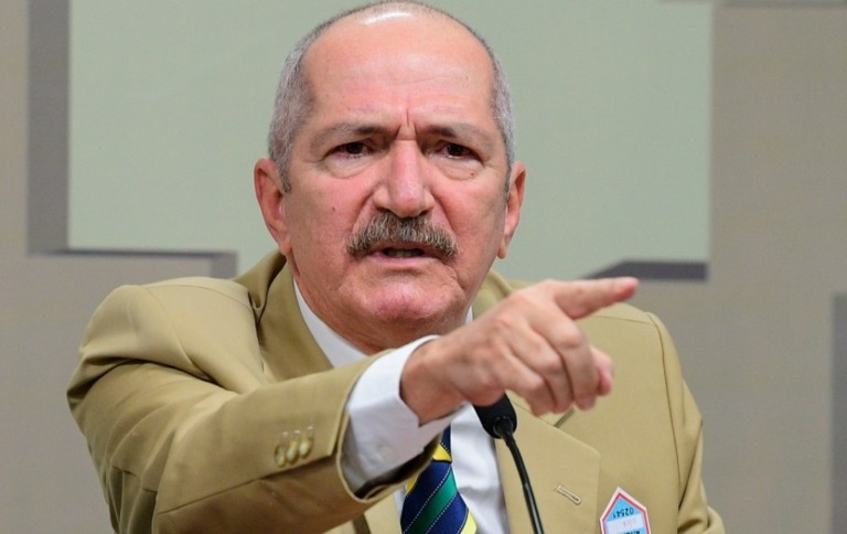 Ex-ministro Aldo Rabelo volta a falar na importância de se defender o produtor