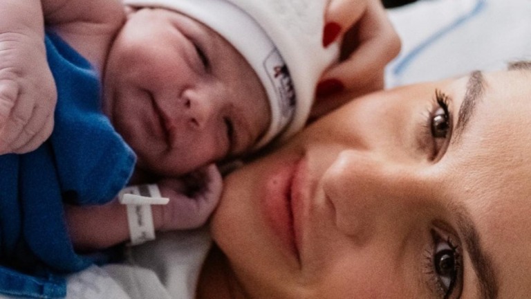 Nasce Ayla, primeira filha de Bárbara Evans; veja fotos