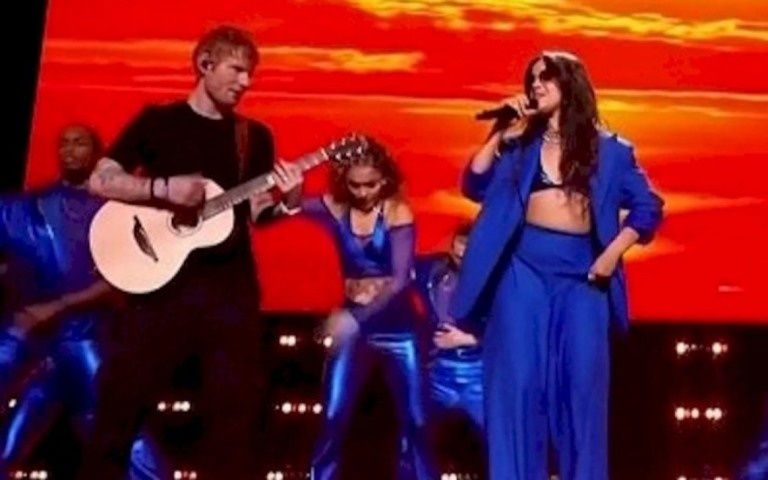 Ed Sheeran e Camila Cabello cantam "Bam Bam" ao vivo