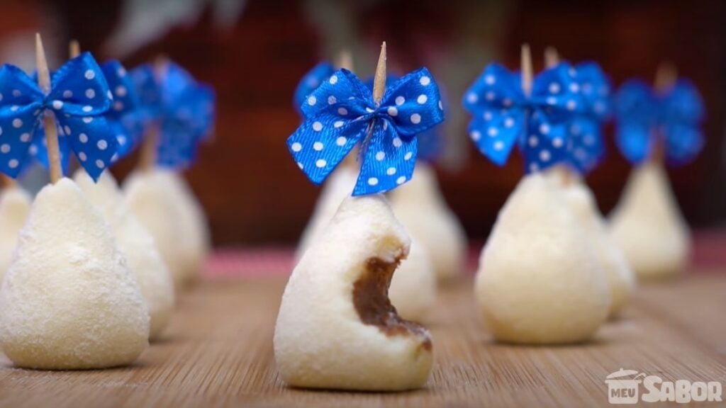 Aprenda a fazer Coxinha de Leite Ninho com Nutella e faça a alegria das crianças