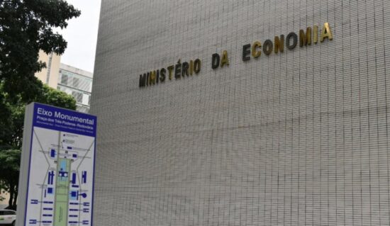 Contas externas têm saldo negativo de US$ 12,5 bi em 2020