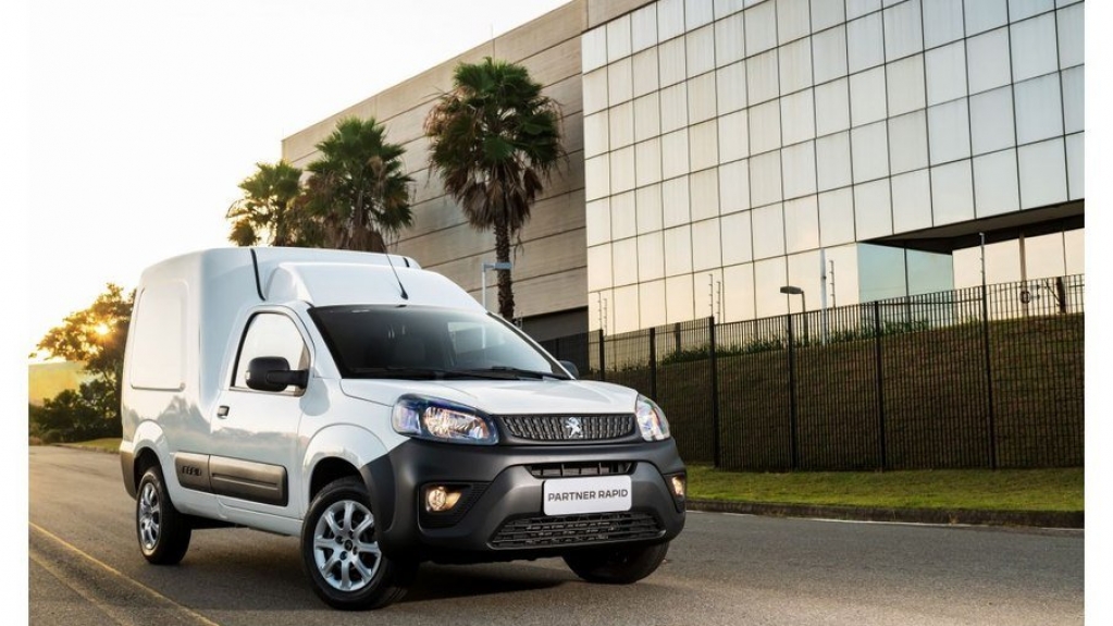 Peugeot lança  Partner Rapid com quase tudo do Fiat Fiorino