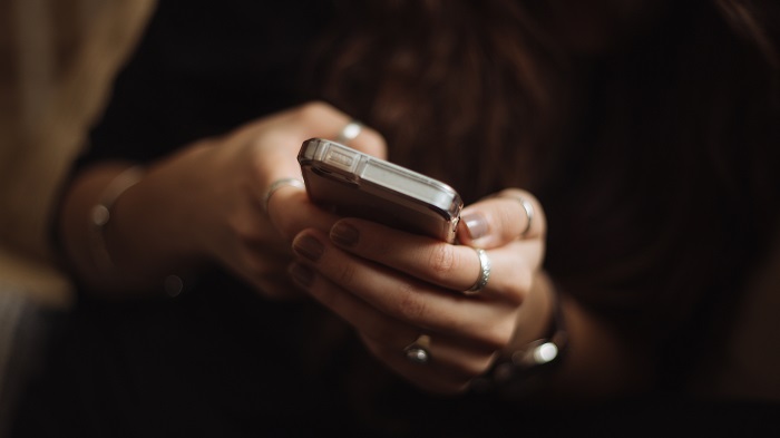 Use a autenticação de duas etapas nas contas do Instagram e WhatsApp (Imagem: Reprodução)