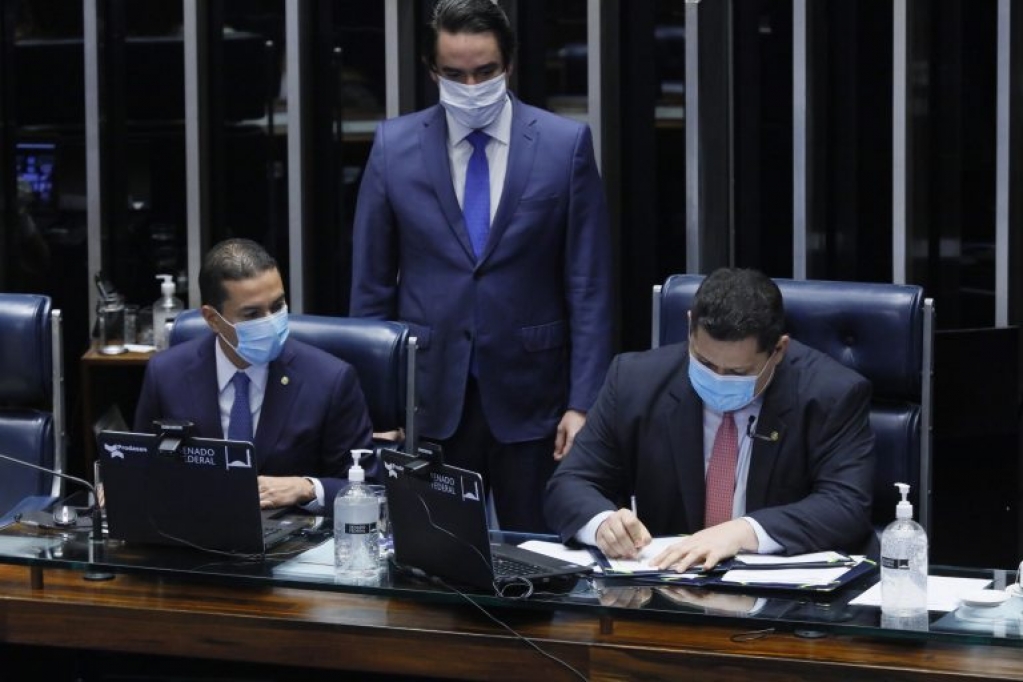 Vice-presidente da Câmara, Marcos Pereira, e o presidente do Senado, Davi Alcolumbre, durante promulgação – Luis Macedo/Câmara dos Deputados