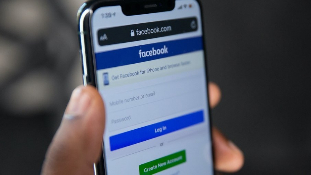 Argelino que elogiava Hitler em posts vira réu por apologia ao nazismo no Brasil