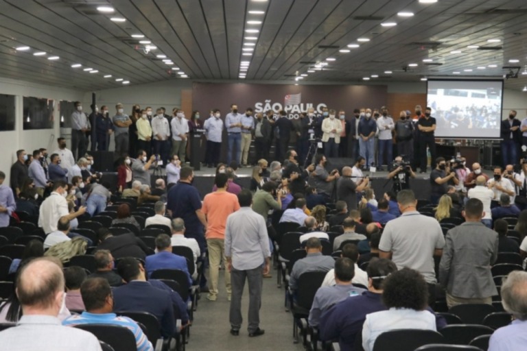 Deputados pedem ao MP investigação de aglomeração com Doria em Marília