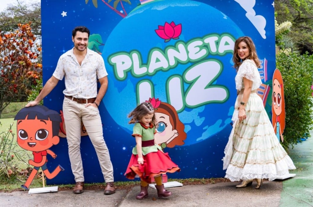 Planeta Liz: a importância da família na nova música de Liah Soares