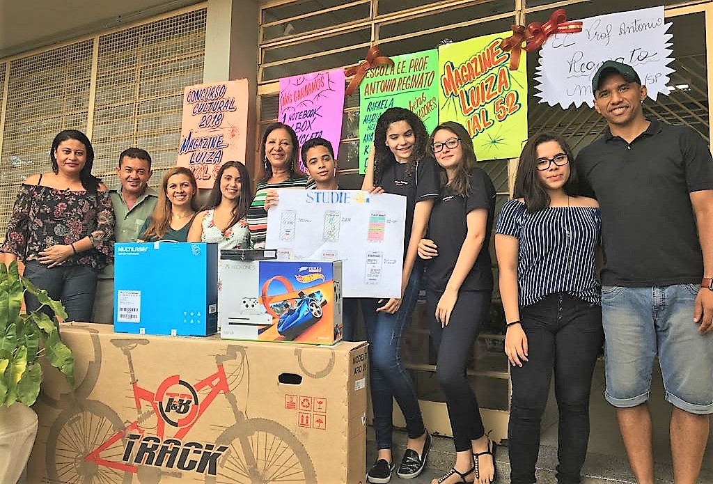 Escola pública, alunos e professora de Marília ganham concurso nacional