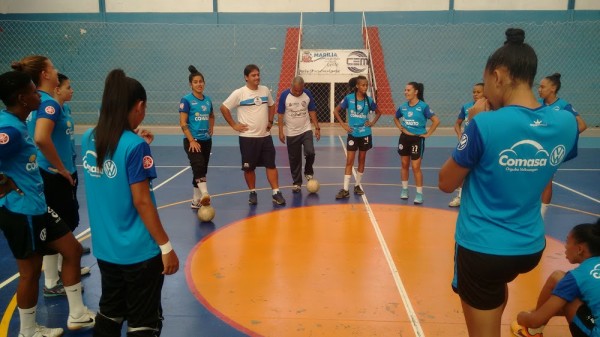 Equipe feminino de Marília durante treino – Divulgação