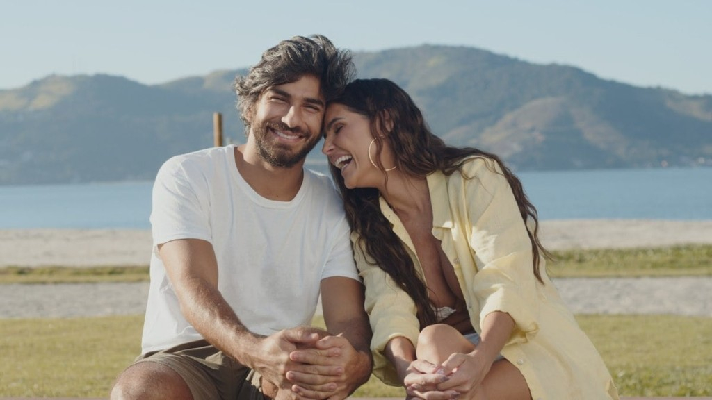 Divulgação Casal Deborah Secco e Hugo Moura estrela campanha da Rennova no Dia dos Namorados