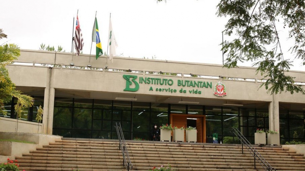 Butantan apresenta novo pedido para vacinar crianças e adolescentes