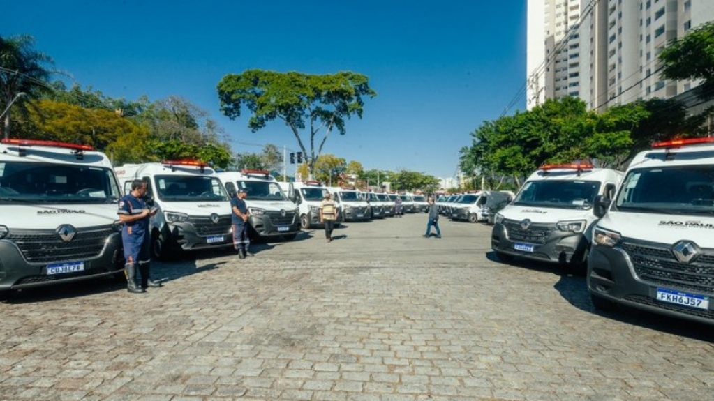 Prefeitura de São Paulo recebe 26 ambulâncias do Governo do Estado