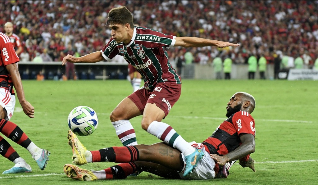 Flamengo vence o Fluminense e está nas quartas de final da Copa do Brasil