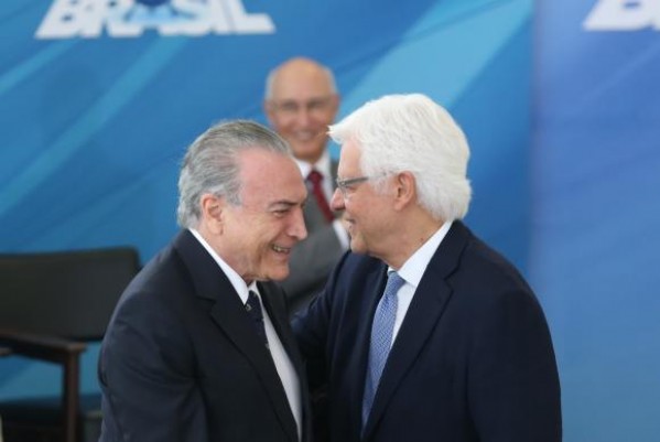 Presidente Temer e o quase ministro Moreira Franco