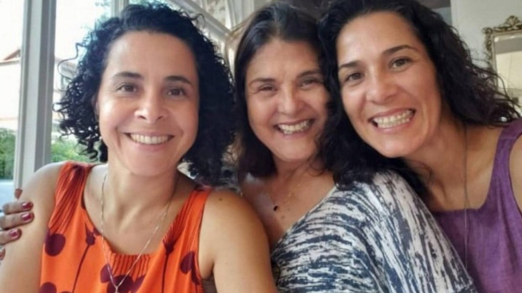 Filha da atriz Elizangela vergueiro, faz homenagem após morte da mãe: ‘Brilhe’