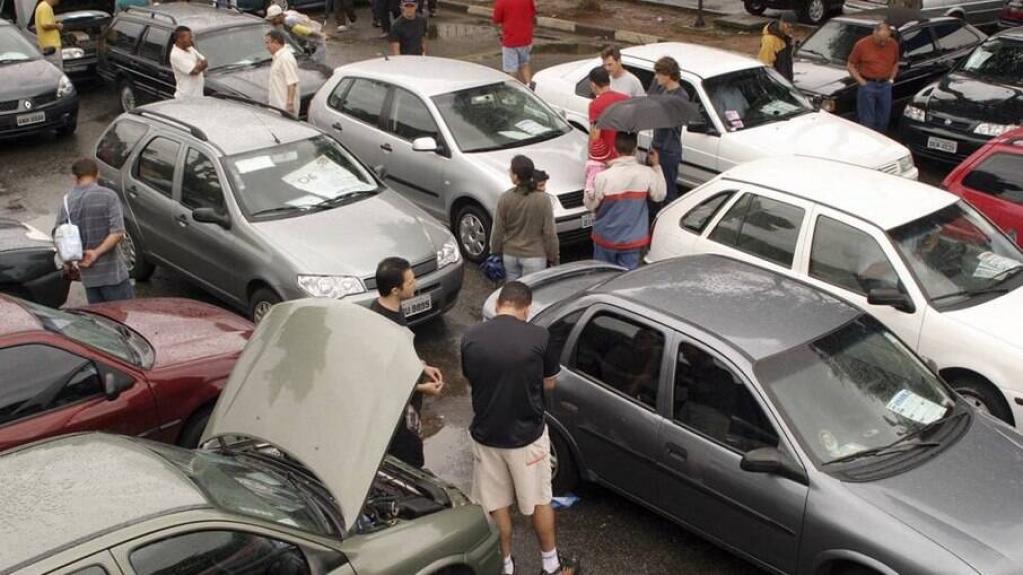 Vendas de carros usados têm forte queda de 30% em janeiro