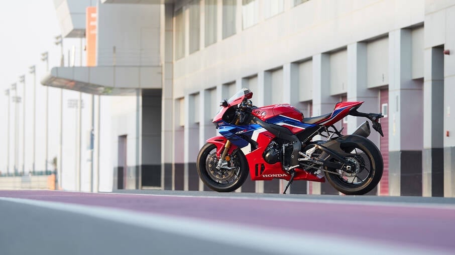 Honda CBR 1000RR-R Fireblade SP. Foto: Divulgação