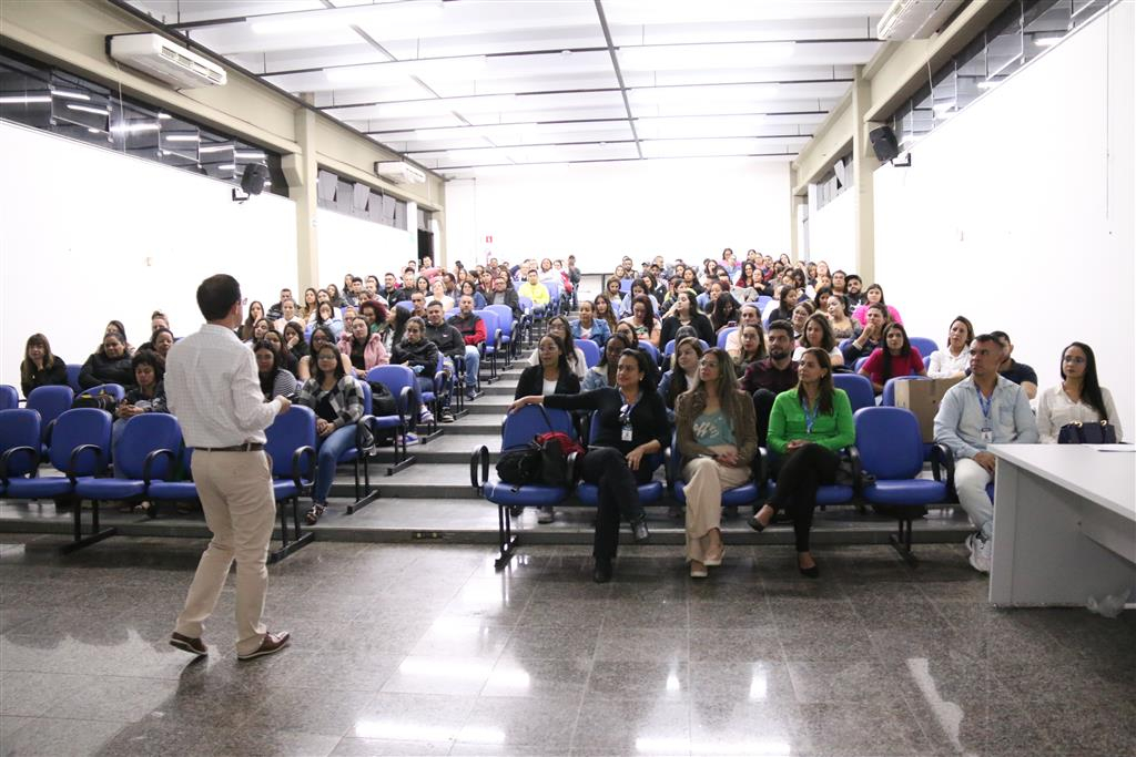 Curso Técnico em Enfermagem da Unimar aborda Urgência e Emergência em Semana Acadêmica