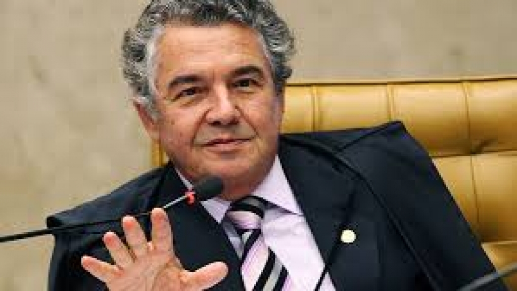 Ministro Marco Aurélio autoriza volta de Aécio Neves ao Senado