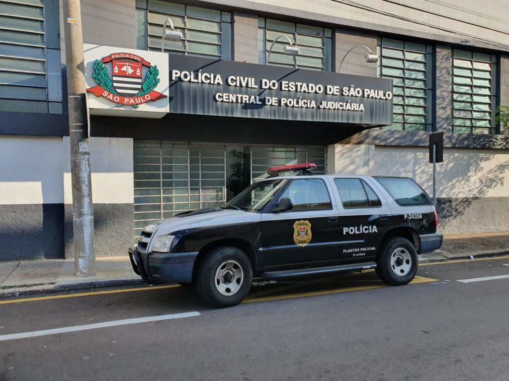 Ladrões armados assaltam mercado no Jardim Fontanelli