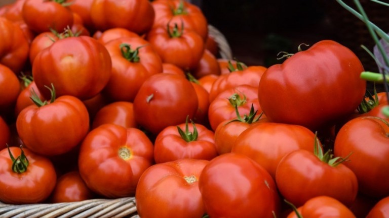 Tomate, feijão e batata sobem mais de 50% em dois anos
