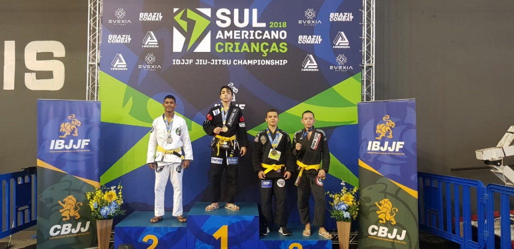 Mariliense de 13 anos vence torneio sul-americano de jiu-jitsu