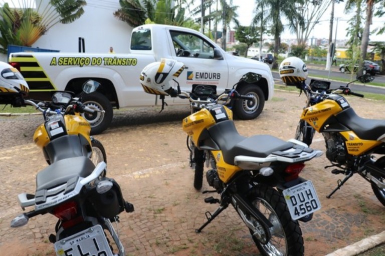 Emdurb registra até 2.000 multas por mês e busca apoio da PM no trânsito