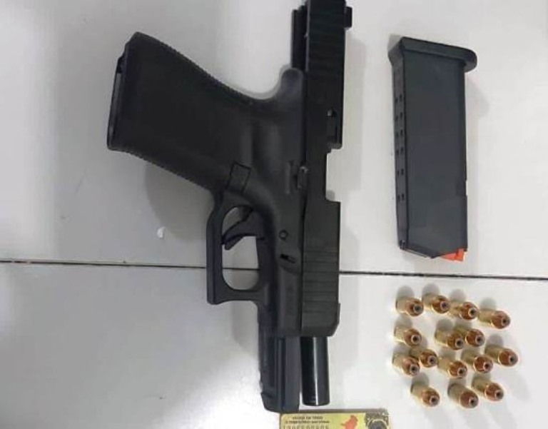 PM apreende pistola 9mm durante briga em Marília; dono pagou fiança e saiu