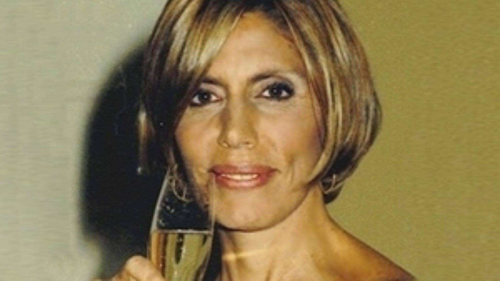 Mila Moreira em "Anjo Mau". Foto: Reprodução/TV Globo