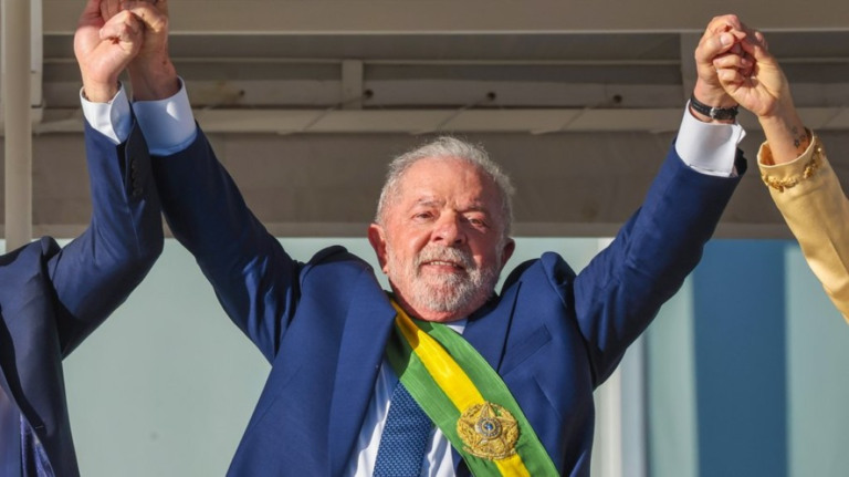 Governo Lula: como foram os primeiros 30 dias dos outros mandatos?
