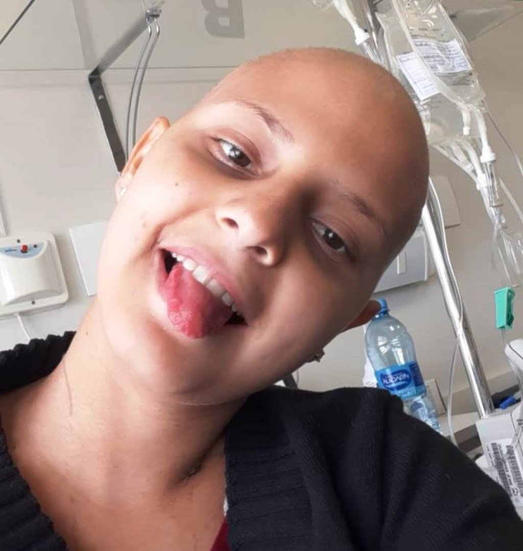 Giovana faz última sessão de quimioterapia e marca transplante de medula