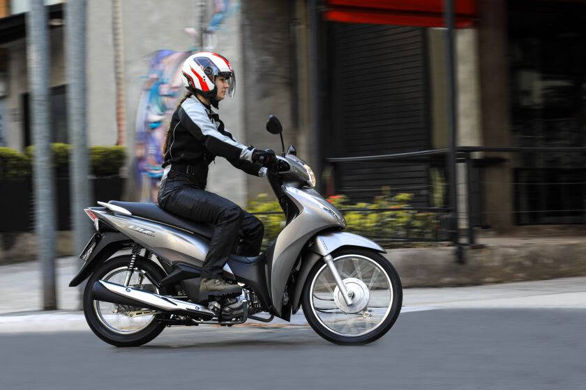 Honda Biz 125 e Biz 110i 2022. Foto: Divulgação