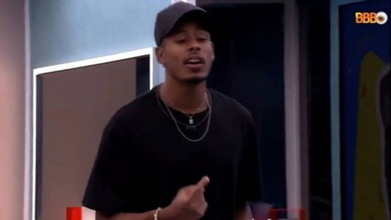 BBB 22: Paulo André faz sucesso cantando e música viraliza na web