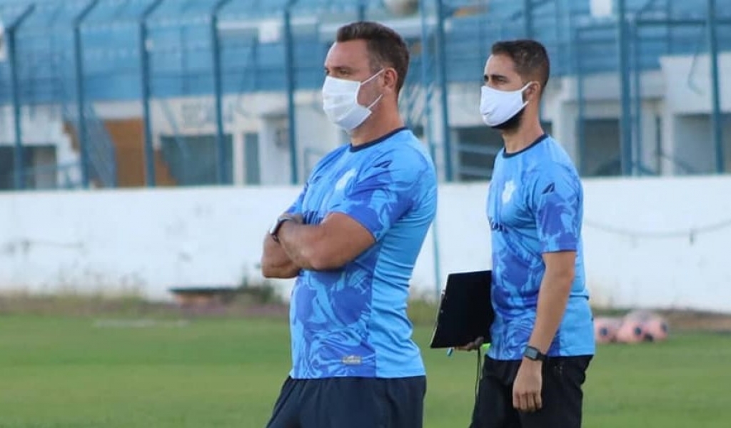 O técnico Guilherme Alves vai definir a equipe do Marília apenas neste sábado, antes do jogo contra o Barretos