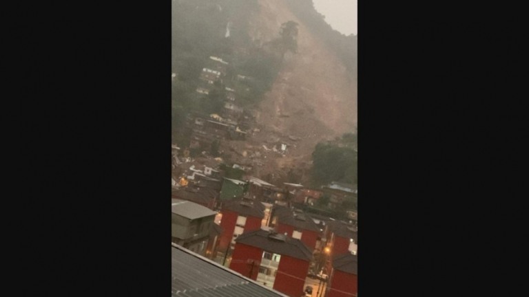 Petrópolis entra em crise com acúmulo de chuvas e deslizamentos