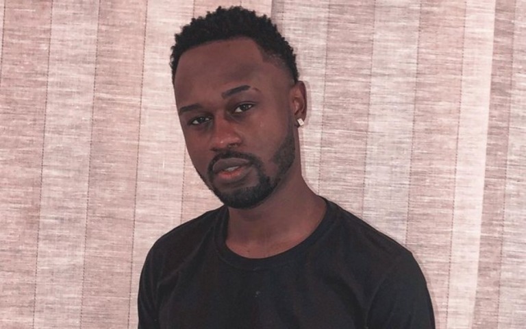 DJ famoso relata discriminação sofrida por motorista de Uber: "Chamou a viatura" DJ famoso relata discriminação sofrida por motorista de Uber: "Chamou a viatura"