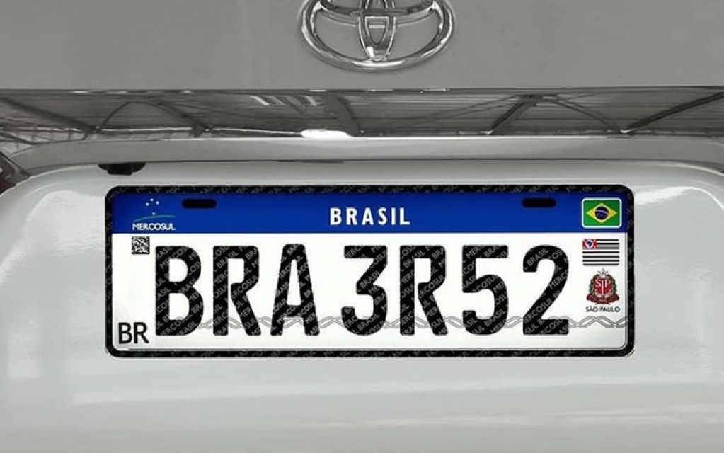 Nova placa do Mercosul entra em vigor; veja o que muda