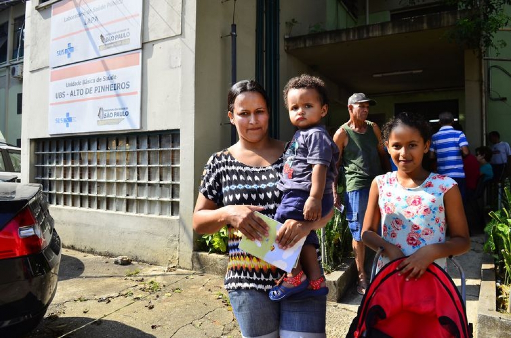 Governo Federal começa a distribuir vacina pentavalente; bebês devem tomar a partir de 2 meses