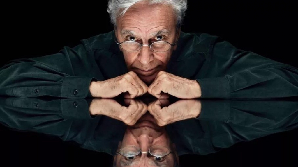 Caetano Veloso cancela show no Recife em virtude das fortes chuvas Caetano Veloso cancela show no Recife em virtude das fortes chuvas